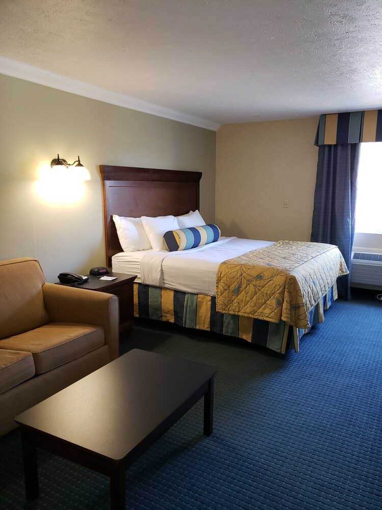 Baymont by Wyndham Branson Theatre District - photo 32