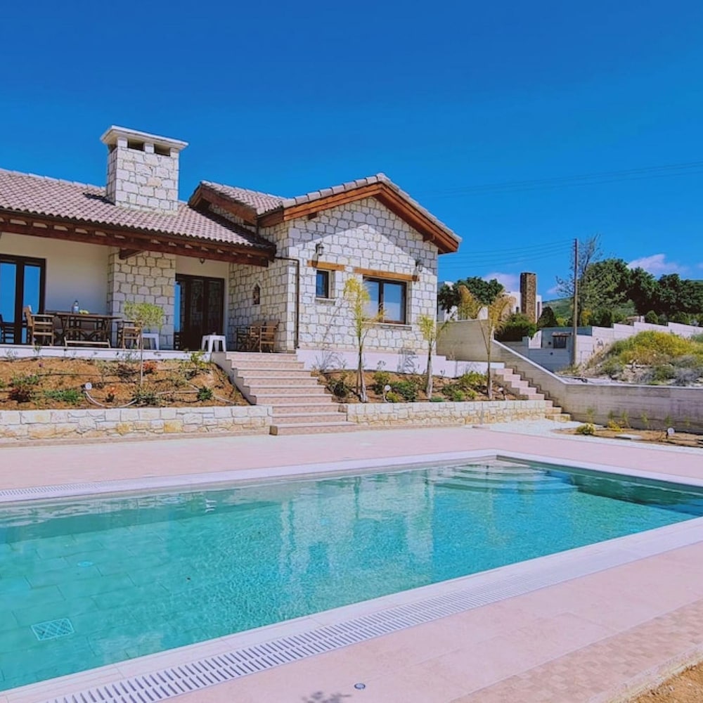 STAY Chrystallia Holiday Villa