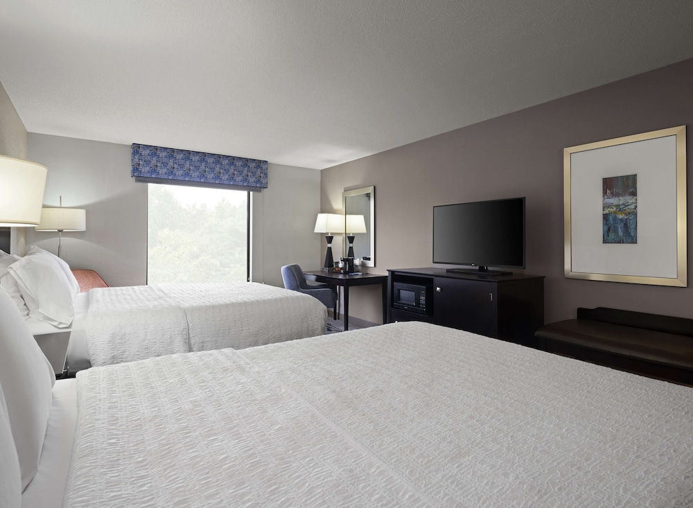 Hampton Inn & Suites Arundel Mills Baltimore - photo 10