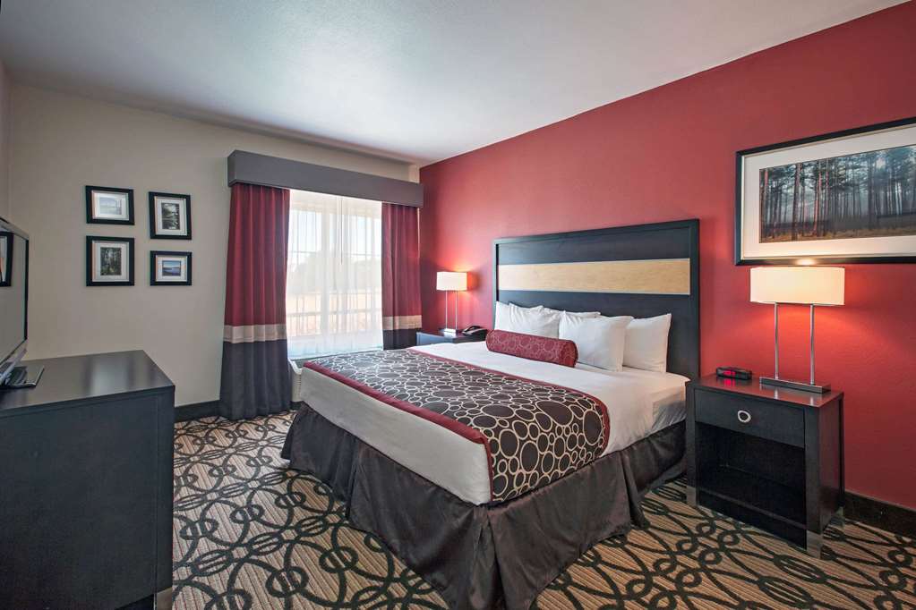 La Quinta Inn & Suites by Wyndham Leesville Ft. Polk - photo 18