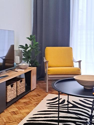 Stylish City Center Apartment — 4-Star Luxury Hotel in Serres, Greece