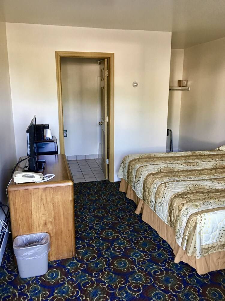 Thumb Heritage Inn - photo 14