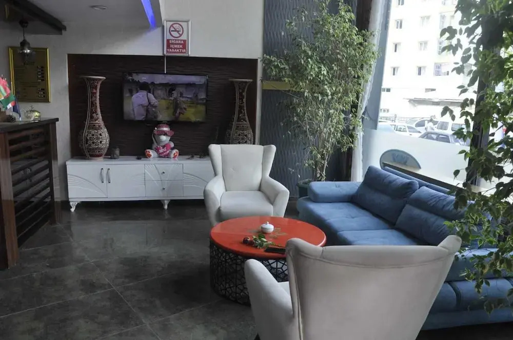 Crystall Hotel — Van — photo 3