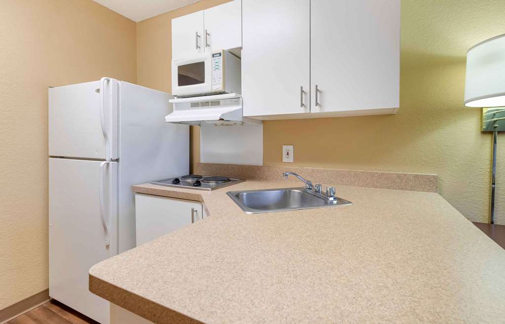 Extended Stay America Suites Minneapolis Airport Eagan South - photo 8