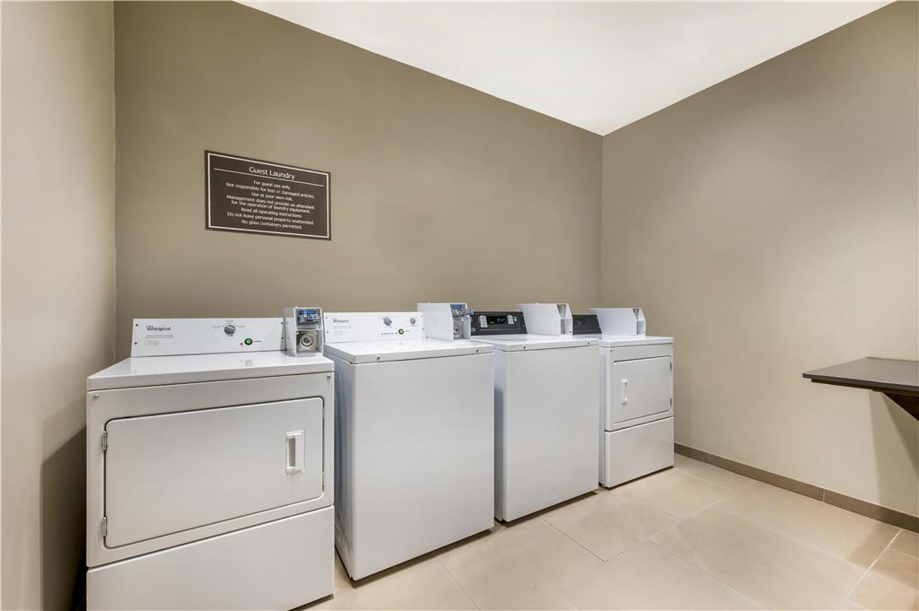 Best Western Plus Parkside Inn & Suites - photo 31