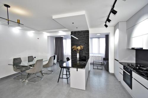 Luxury Apartment 2 bedrooms and 1 living room in Avan — 4-Star Luxury Hotel in Yerevan, Armenia