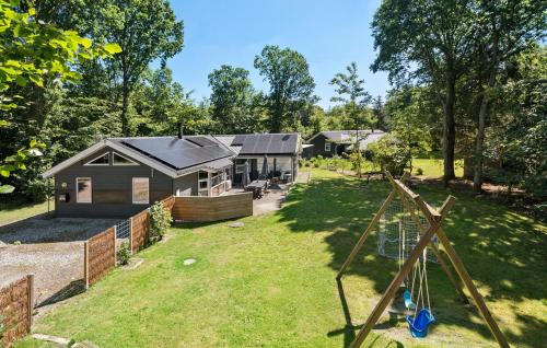 Nice Home In Glesborg With Sauna — 4-Star Luxury Hotel in None, Denmark