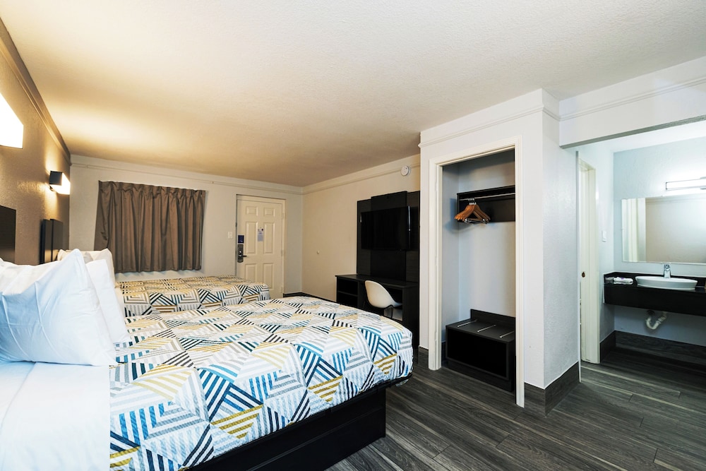 Motel 6 Baytown TX Garth Rd - photo 7