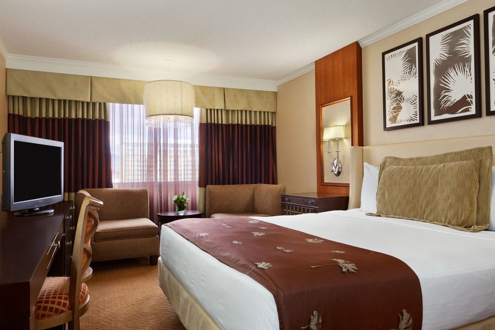 Harrah's Casino Hotel Reno - photo 7