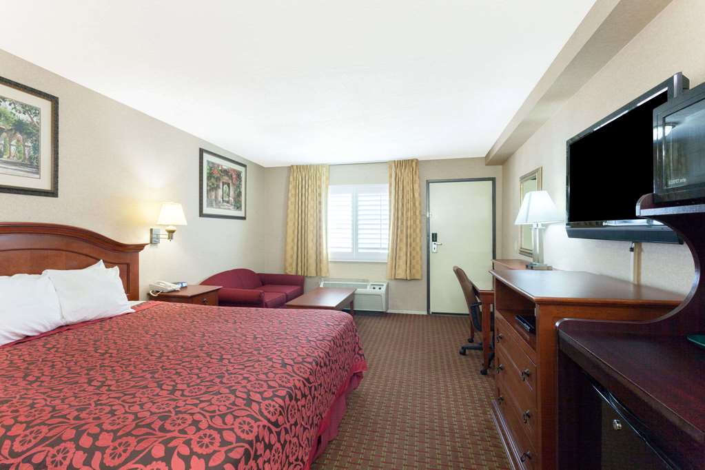 Days Inn by Wyndham Alhambra CA - photo 6