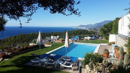 Villa Montefontane — 4-Star Luxury Hotel in Camporosso, Italy