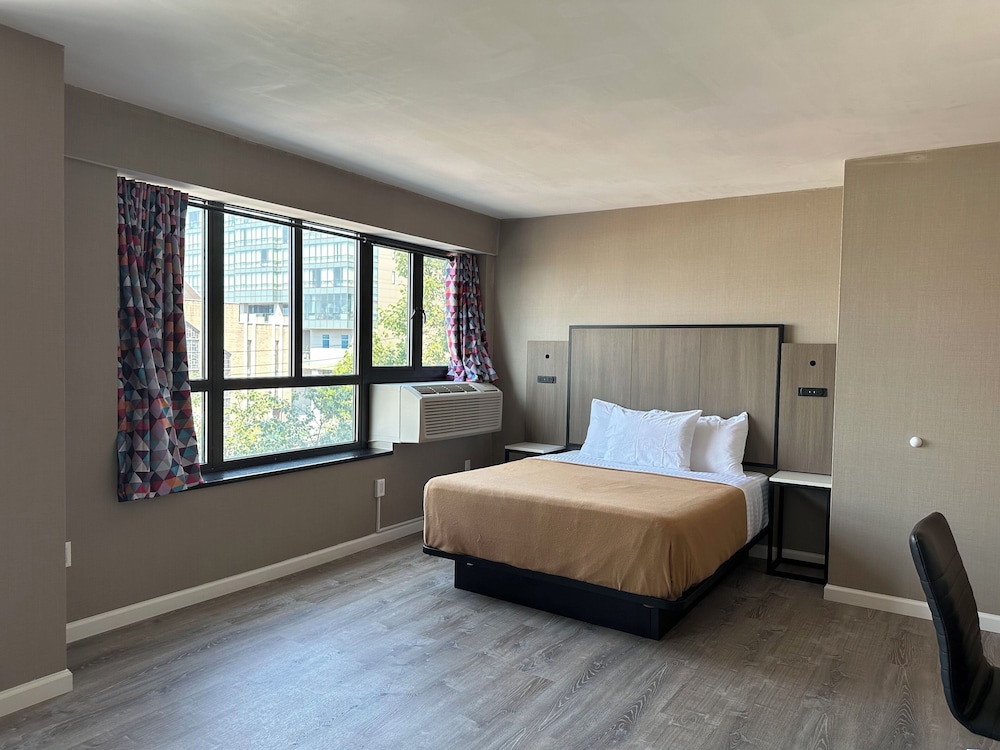 Regal Inn & Suites New York LaGuardia Hotel - photo 13