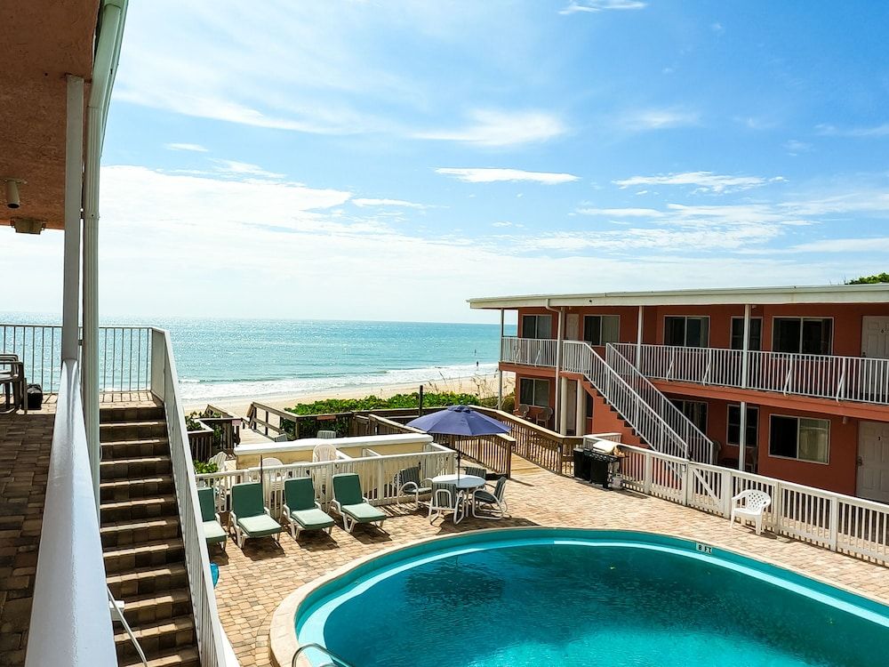 Melbourne Beach Resort - photo 2