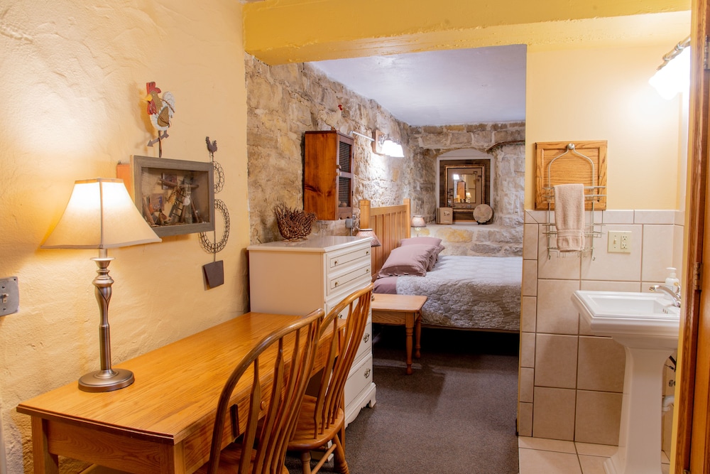 Stone Mill Hotel & Suites - photo 54