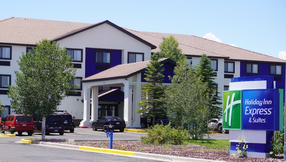 Holiday Inn Express & Suites Alamosa by IHG - photo 36