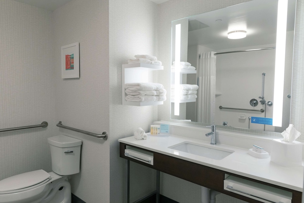 Hampton Inn Black Mountain - photo 12
