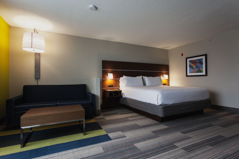 Holiday Inn Express & Suites Atlanta N Perimeter Mall Area by IHG - photo 3