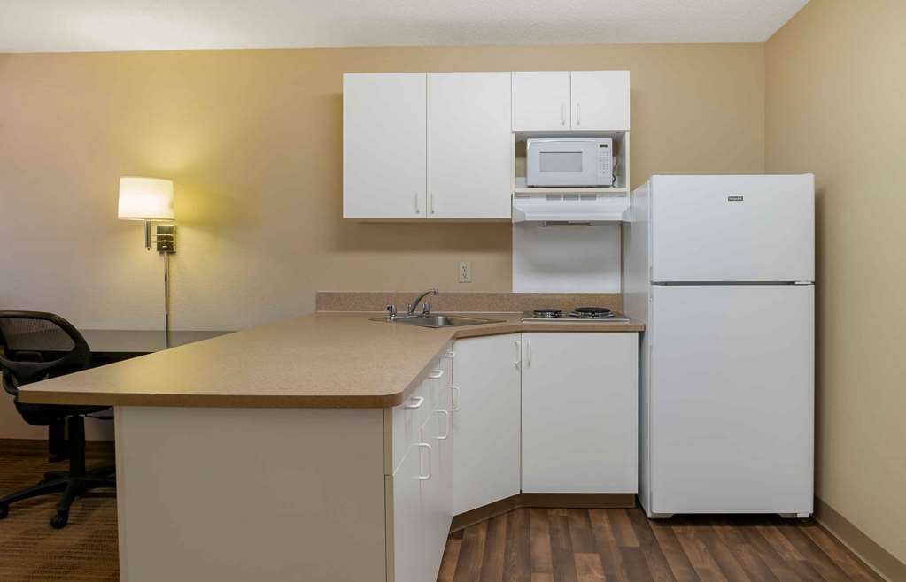 Extended Stay America Suites Detroit Metropolitan Airport - photo 31