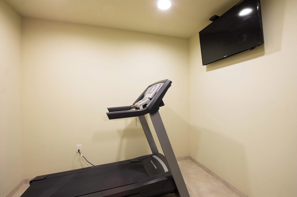 Cobblestone Inn & Suites Eads - photo 31