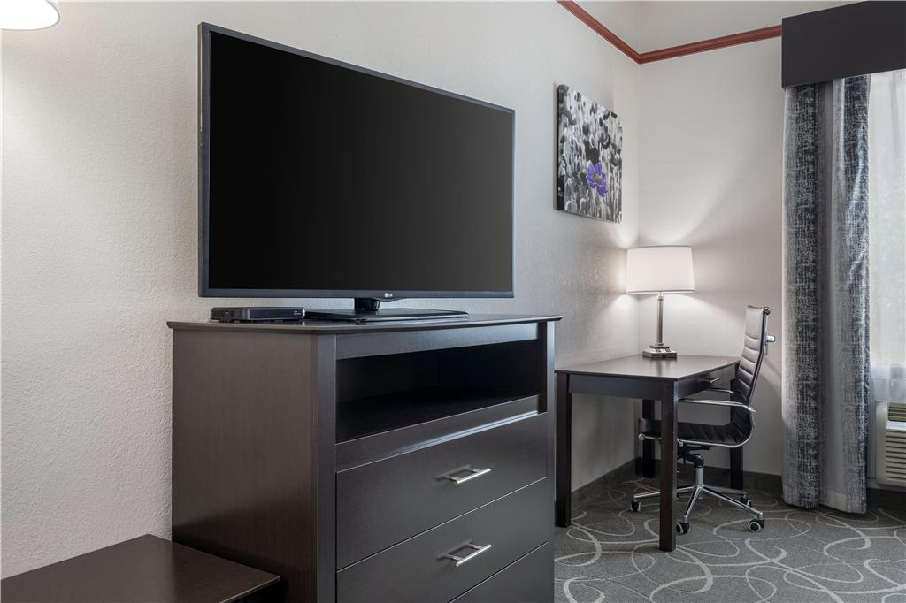 Best Western Limestone Inn & Suites - photo 15
