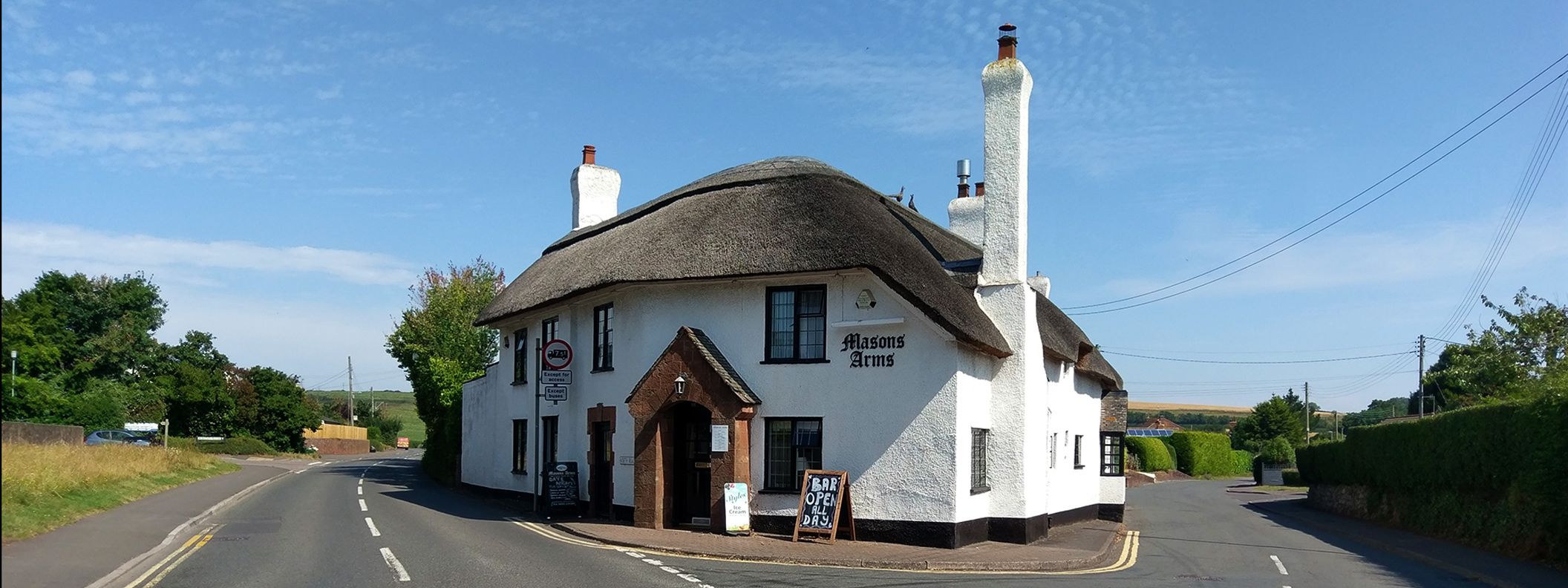 The Masons Arms — hotel in Williton