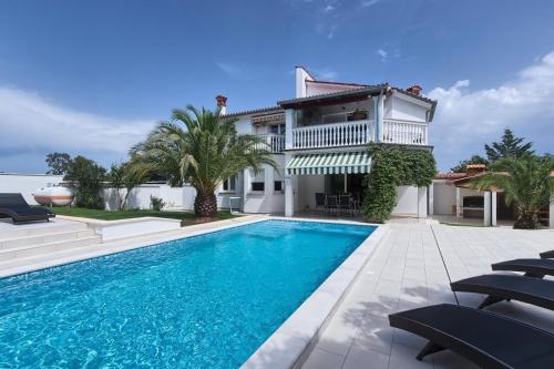 Villa Ajda — 4-Star Luxury Hotel in Pula, Croatia