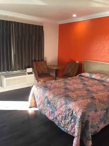 Welcome Inn & Suites Anaheim - photo 18