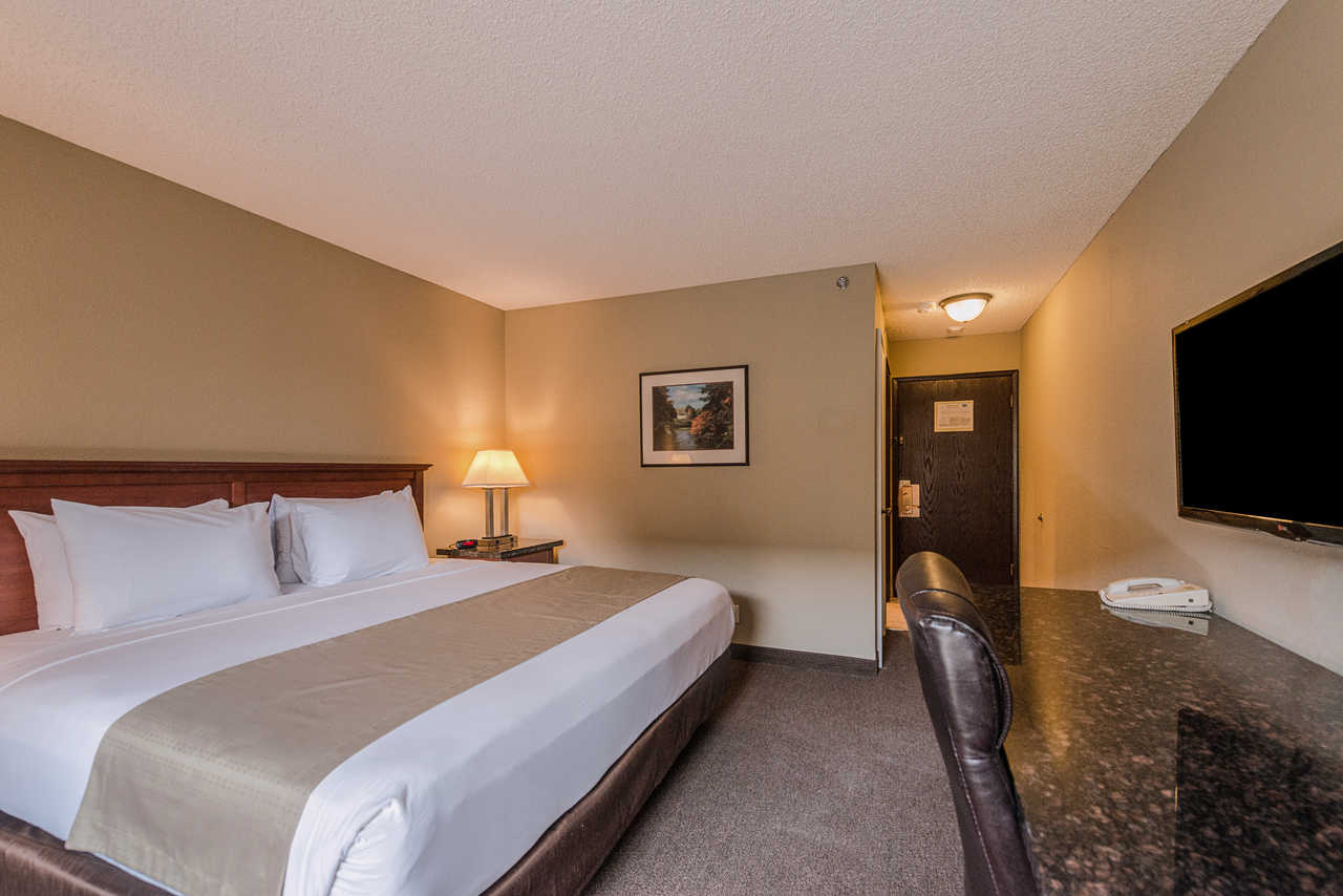 Rodeway Inn & Suites Portland Jantzen Beach - photo 2