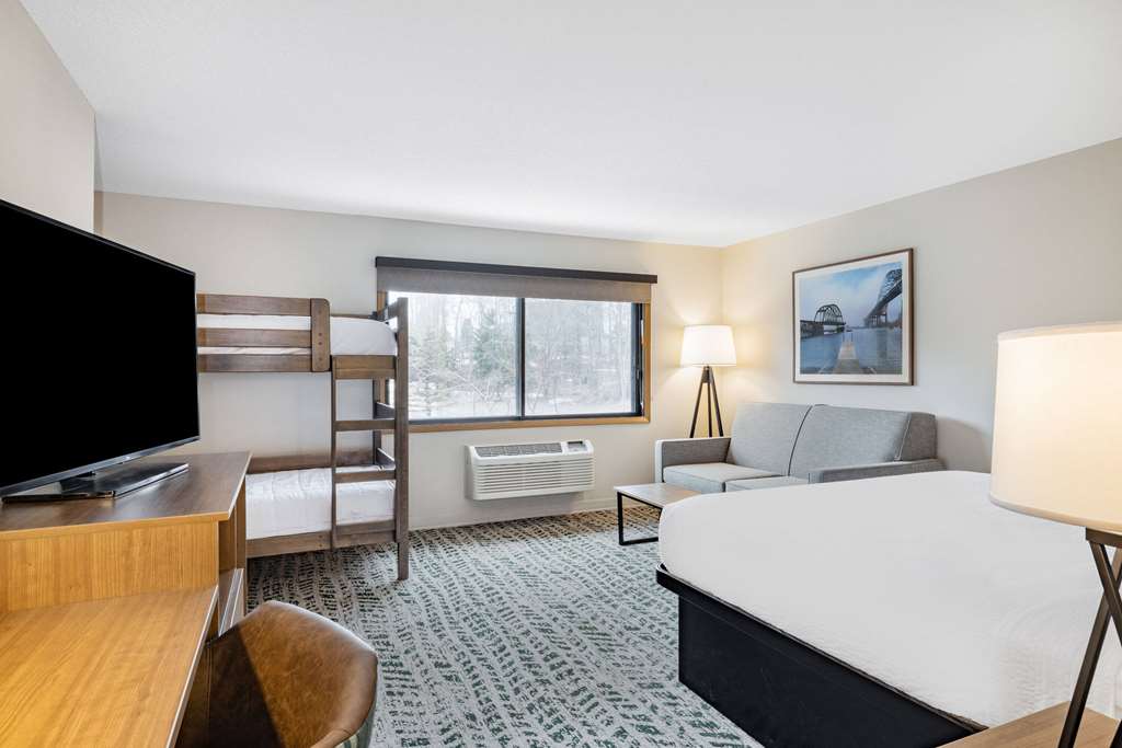 AmericInn by Wyndham Duluth South Black Woods Event Center - photo 28