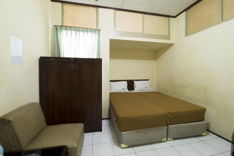 RedDoorz @ Klender - last minute hotel in Jakarta