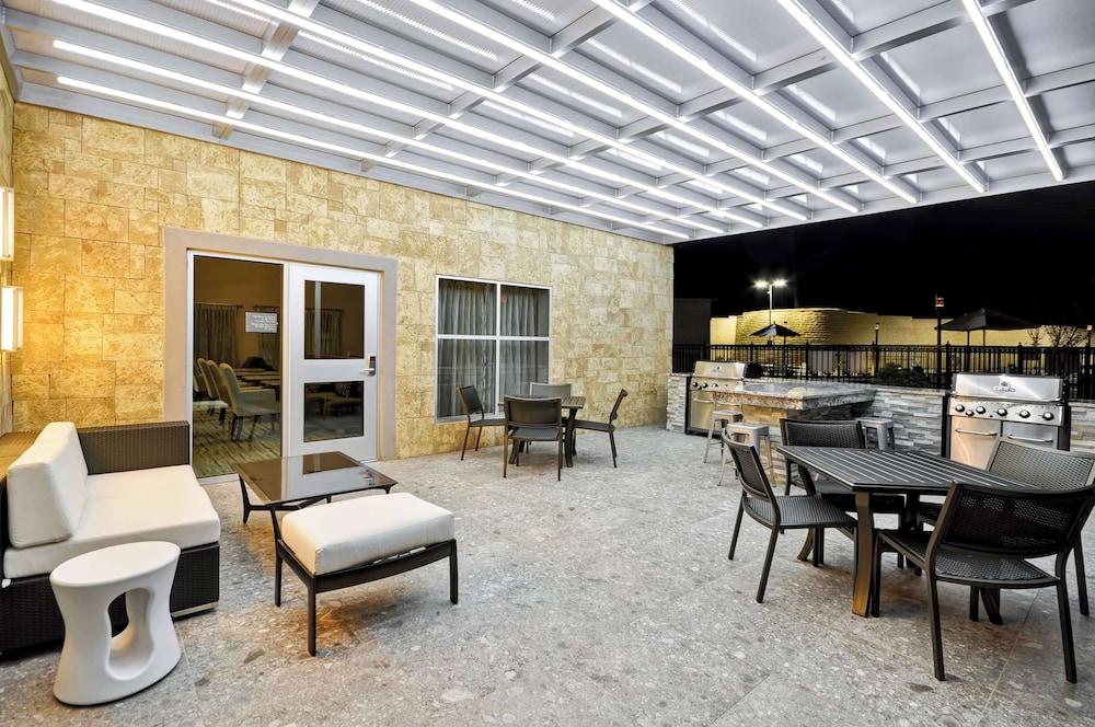 Homewood Suites by Hilton Tyler - photo 36