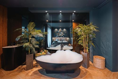 Shades of Cluj Napoca Artitude Apartments — 4-Star Luxury Hotel in Cluj-Napoca, Romania
