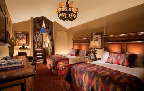 Rustic Inn Creekside - photo 6