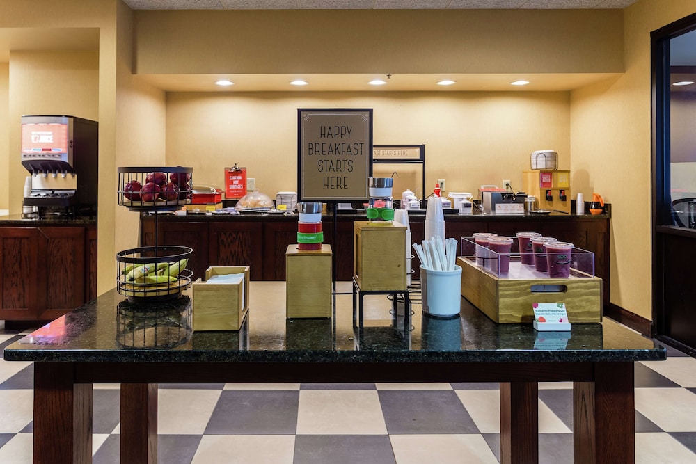 Hampton Inn Somerset - photo 60