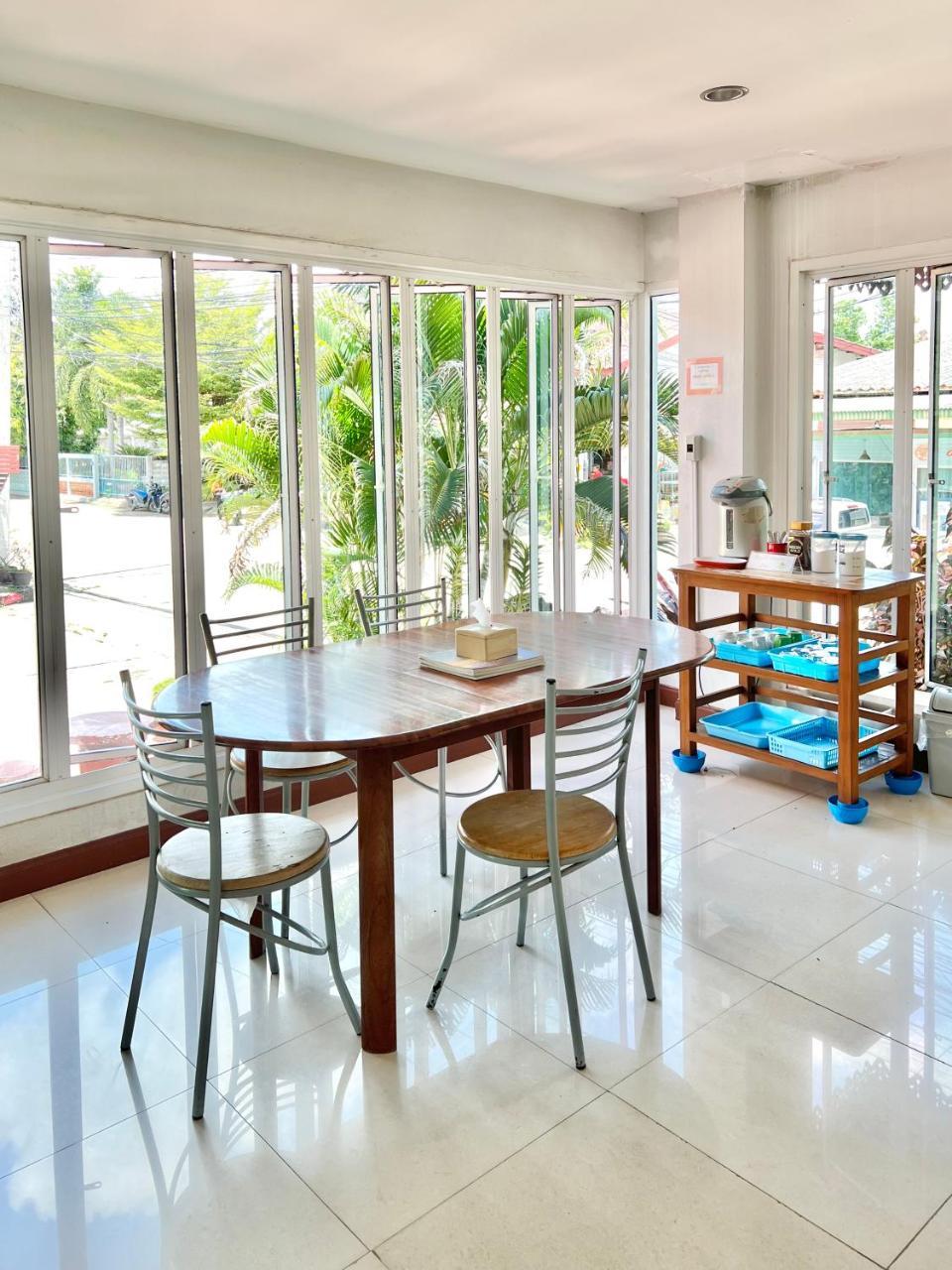 Srivara Place โรงแรมศรีวรา เพลส — Phetchabun — photo 4