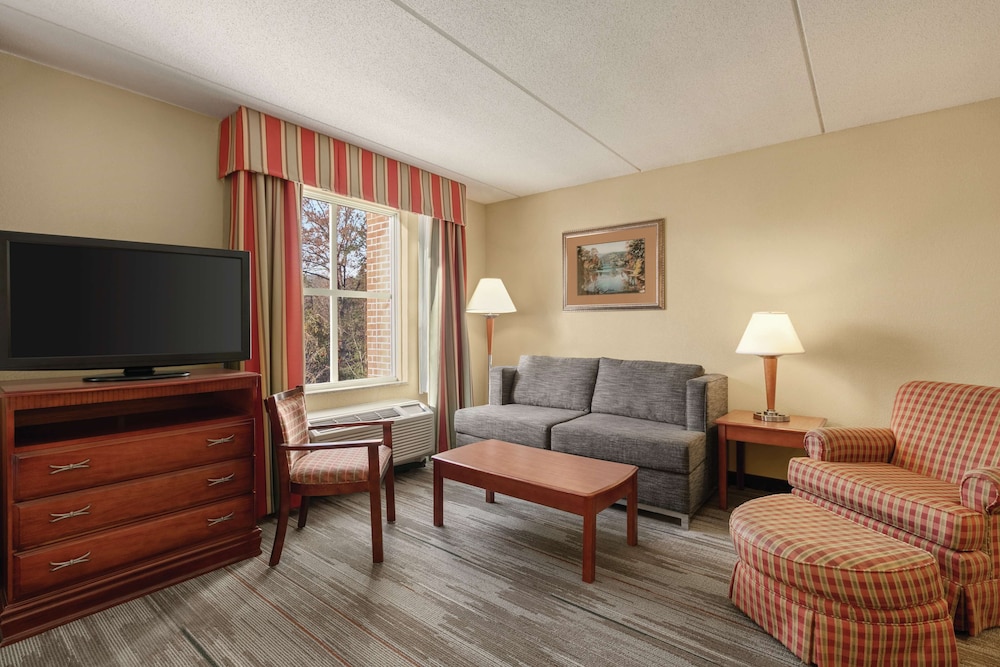 Hampton Inn & Suites Williamsburg Historic District - photo 23