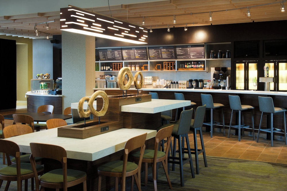 Courtyard by Marriott Seattle Everett Downtown - photo 20