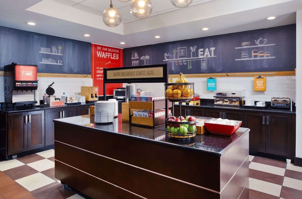 Hampton Inn Cincinnati Northwest Fairfield - photo 20
