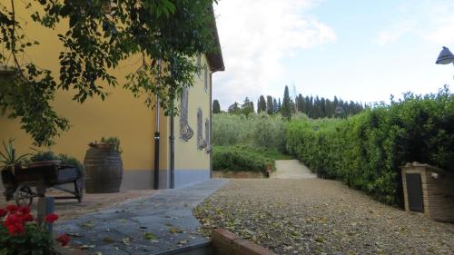 Casale Poggimele — 4-Star Luxury Hotel in Empoli, Italy