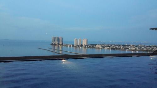 Robert's Condominium — 5-Star Luxury Hotel in Jakarta, Indonesia