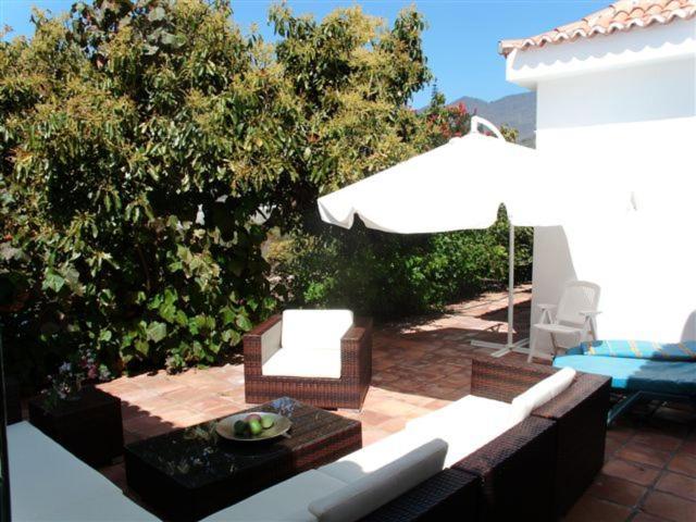 Casa Finca Avocado — 4-Star Luxury Hotel in Los Llanos De Aridane, Spain