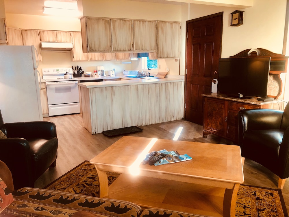 Driftwood Inn and Seaside Lodges - photo 105