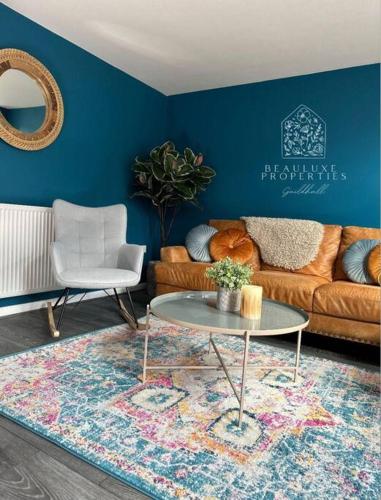 Guildhall Beauluxe Properties large property 3 bedroom 4 beds sleeps upto 6 people — 4-Star Luxury Hotel in Swadlincote, United Kingdom