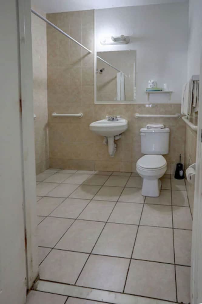 Richard's Hotel - photo 32