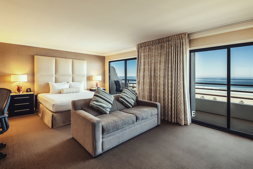 The Waterfront Beach Resort A Hilton Hotel - photo 15