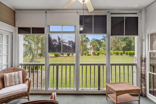Myrtlewood Unit 103 Golf Area — 4-Star Luxury Hotel in Myrtle Beach, United States