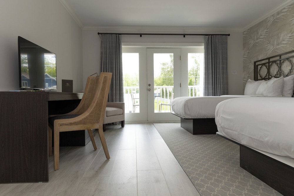 The Geneva Inn - photo 12