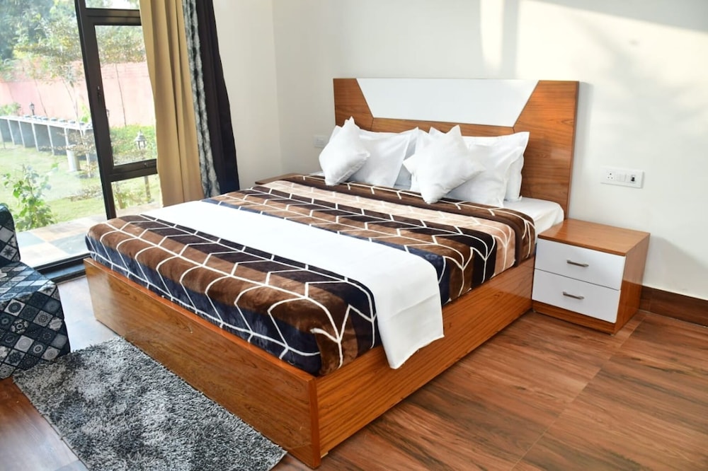Aroma Green Resort — Bhiwadi