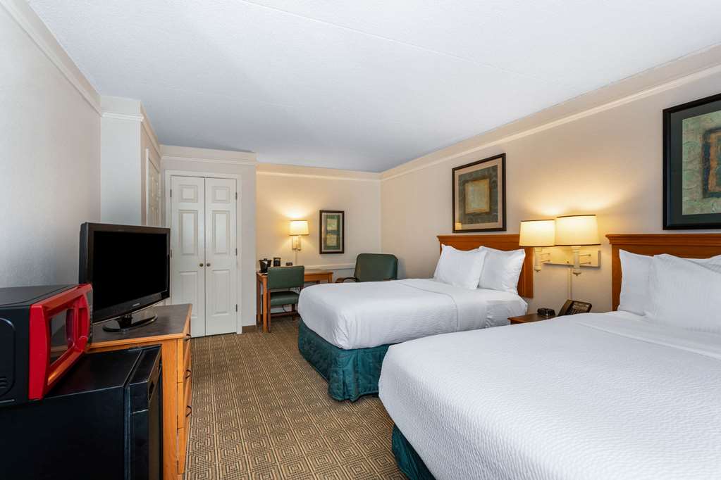 La Quinta Inn by Wyndham Tallahassee North - photo 55