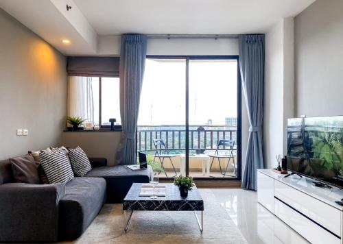 Luxurious 2BR Ultra Fast Wifi Phrom Phong